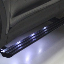 Боковые подножки с электроприводом и LED-подсветкой - Hyundai MaxCruz (BROSZEN)